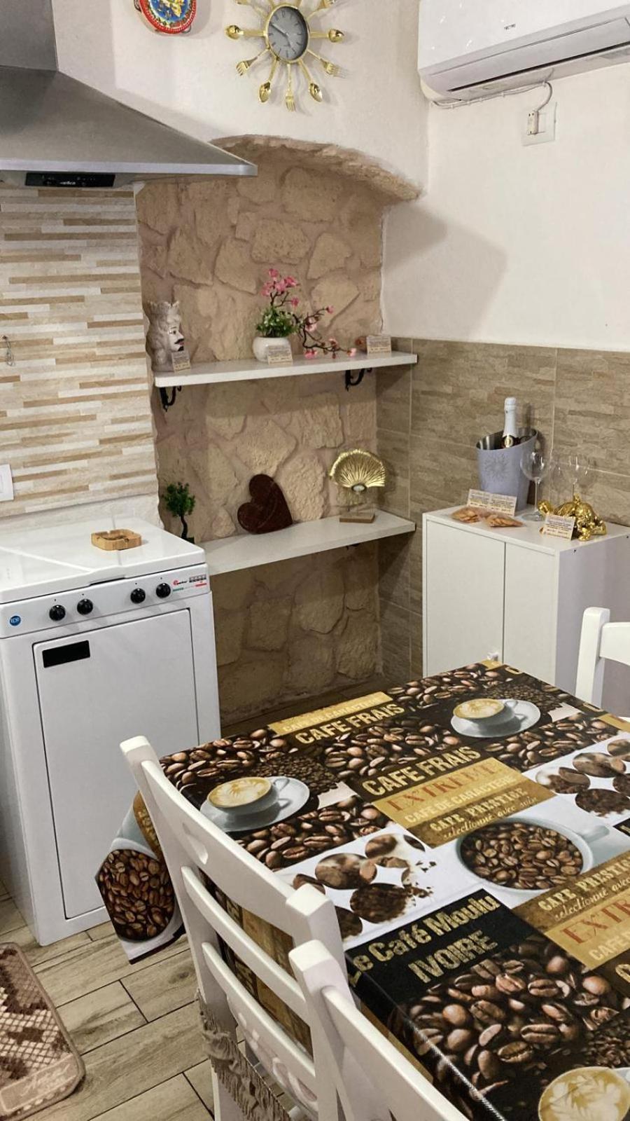 Casa Vacanze Eleonor Aeroporto di Catania Fontana Rossa Esterno foto
