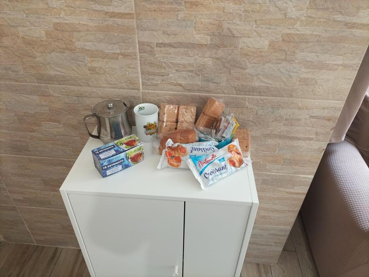 Casa Vacanze Eleonor Aeroporto di Catania Fontana Rossa Esterno foto