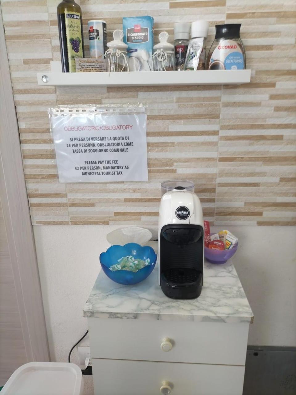 Casa Vacanze Eleonor Aeroporto di Catania Fontana Rossa Esterno foto